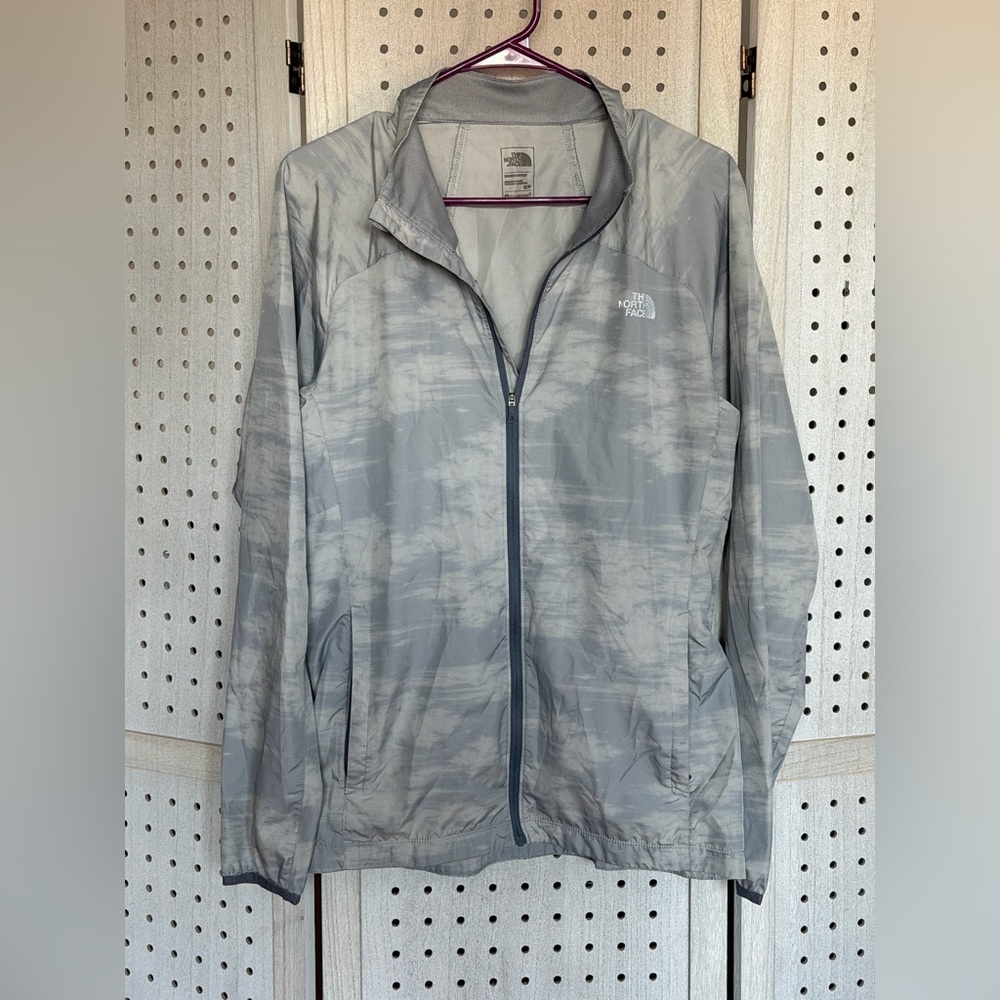 The North Face Men's Gray Lightweight Jacket